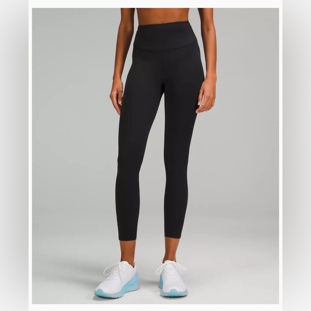 🖤BLACK LULULEMON LEGGINGS🖤